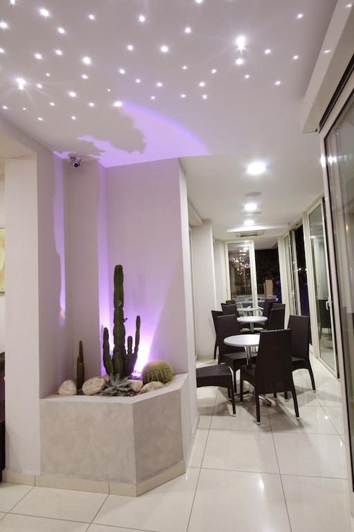 Hotel Giove Dipendenza Hotel Fiamma Чезенатико Экстерьер фото