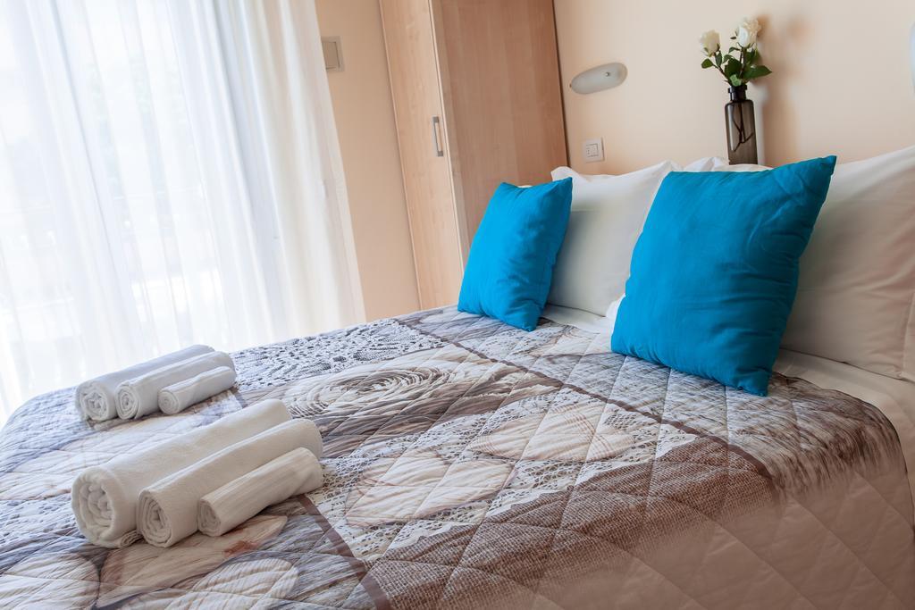 Hotel Giove Dipendenza Hotel Fiamma Чезенатико Экстерьер фото