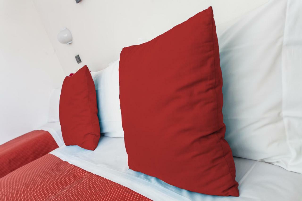 Hotel Giove Dipendenza Hotel Fiamma Чезенатико Экстерьер фото